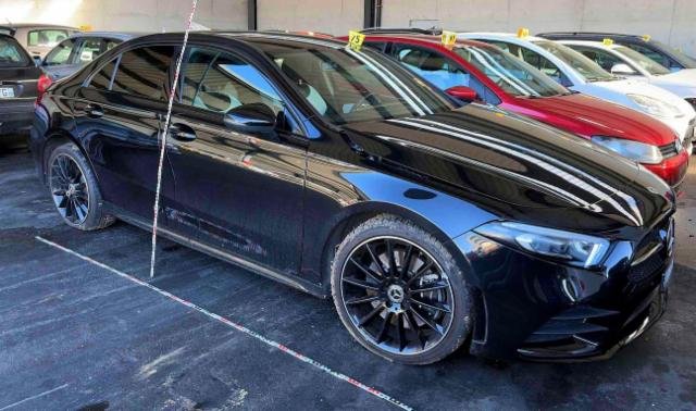 Mercedes-Benz A-Klasse V177 Limousine A 250 AMG Line 4m