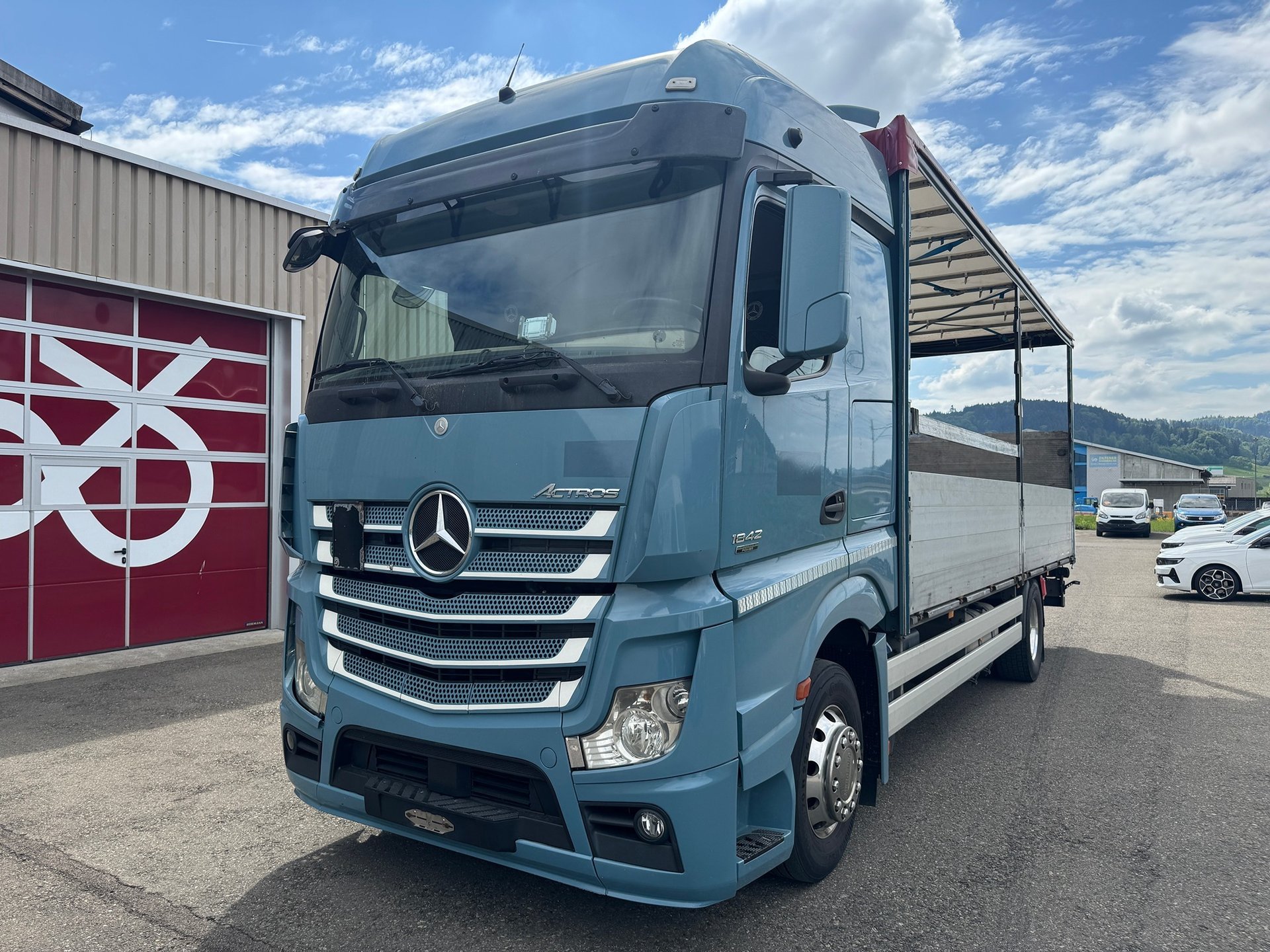 MERCEDES-BENZ Actros 1842