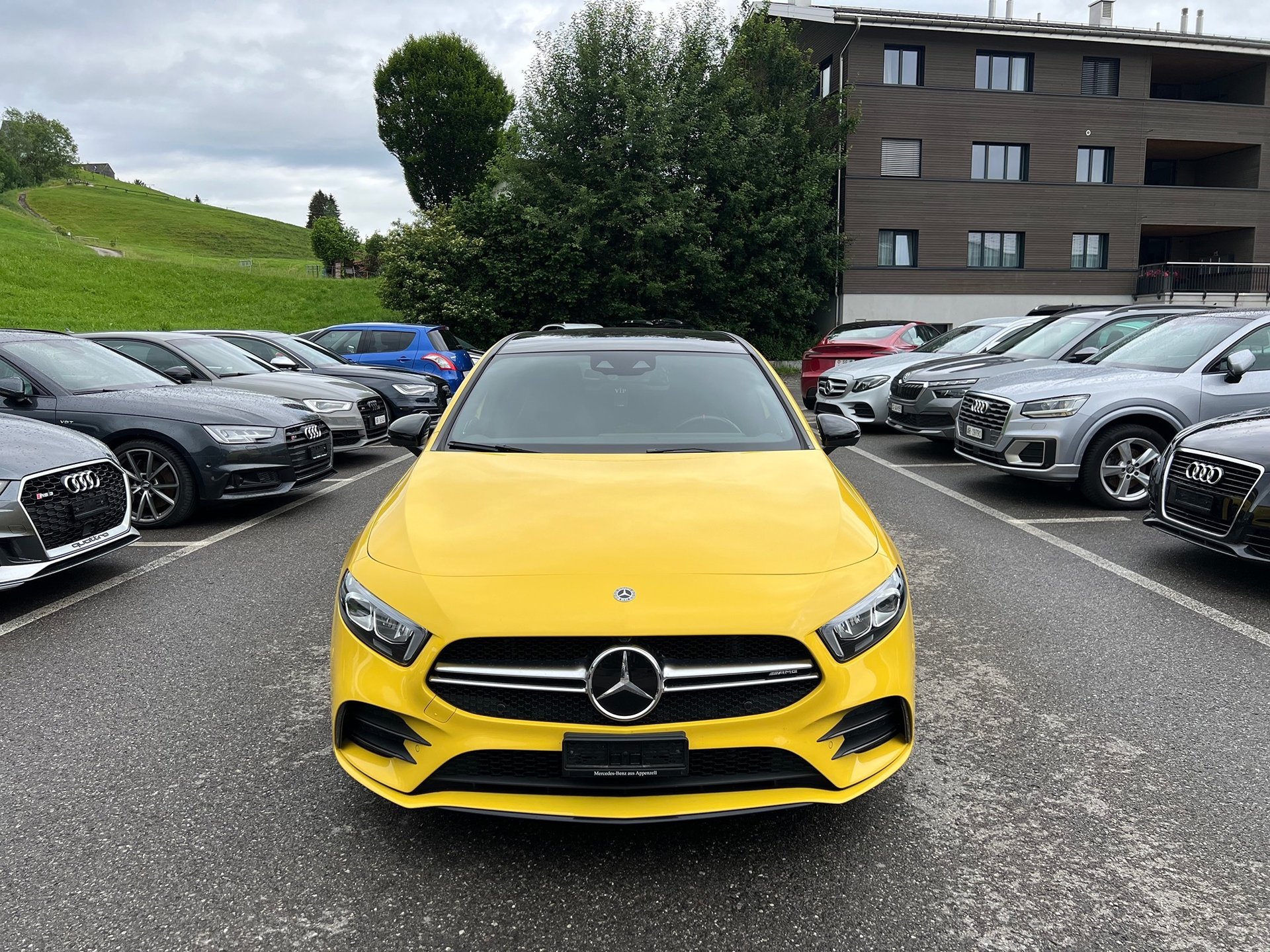 MERCEDES-BENZ AMG A 35