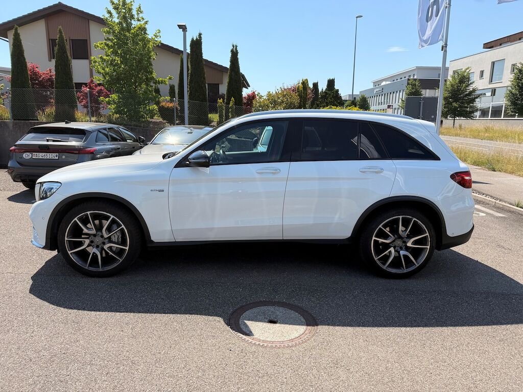 Mercedes Benz AMG GLC 43