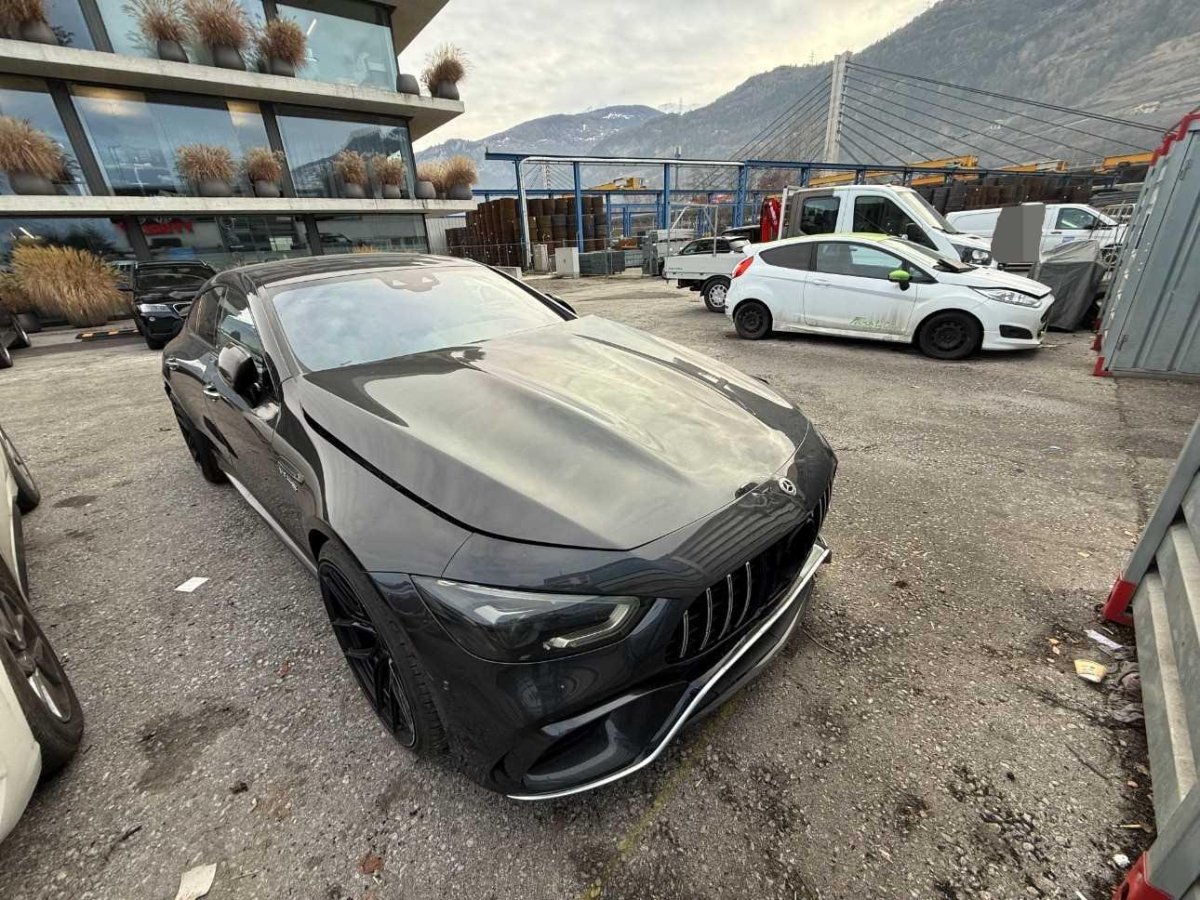 MERCEDES-BENZ AMG GT 4 63 4Matic+, 585 HP