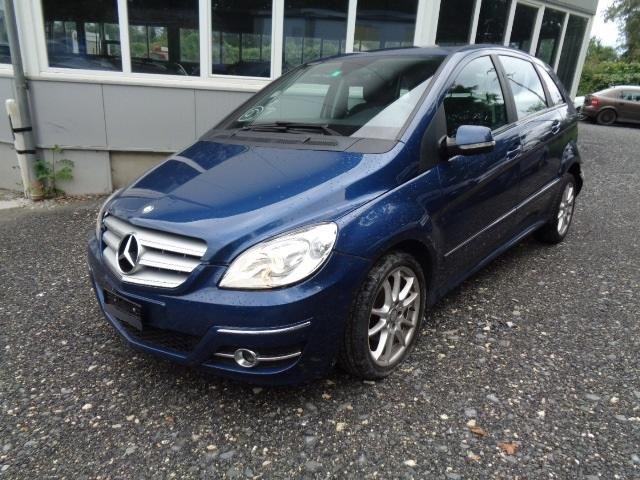 MERCEDES-BENZ B 180 Selection, 115 HP
