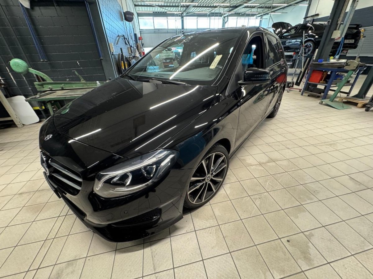 MERCEDES-BENZ B-KLASSE B 200 Night Star 1.6, 156 HP