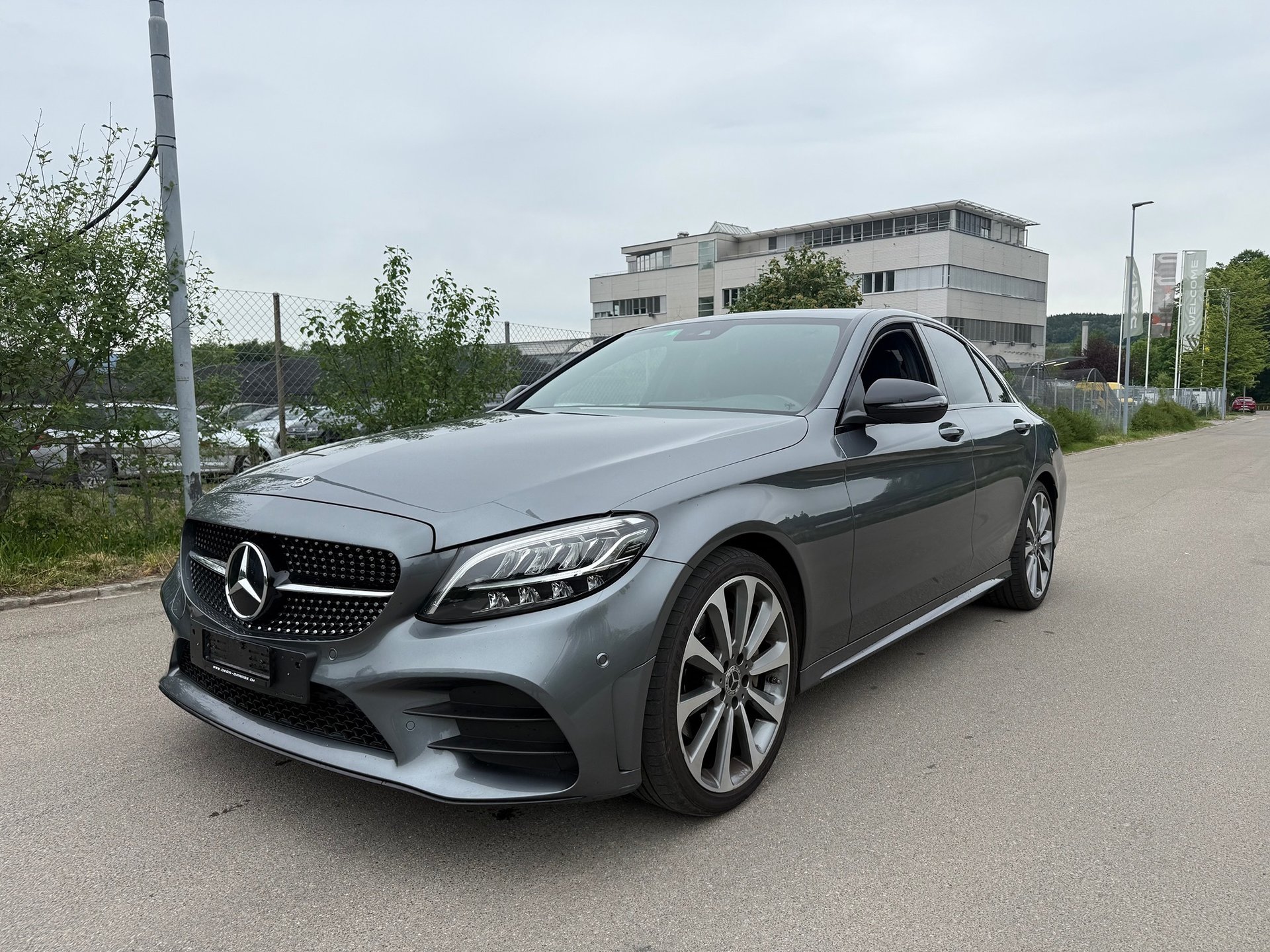 MERCEDES-BENZ C 180