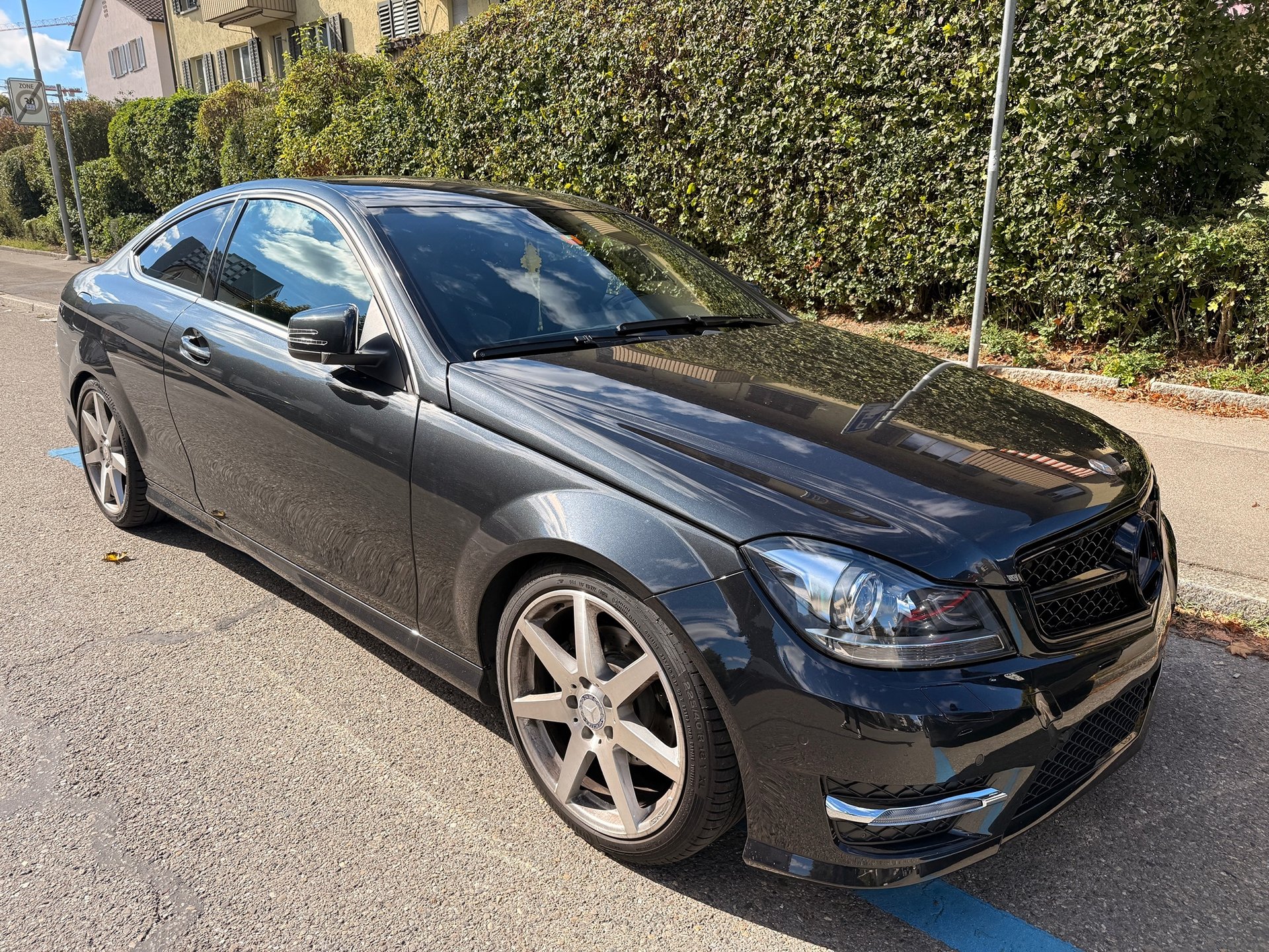 MERCEDES-BENZ C 180