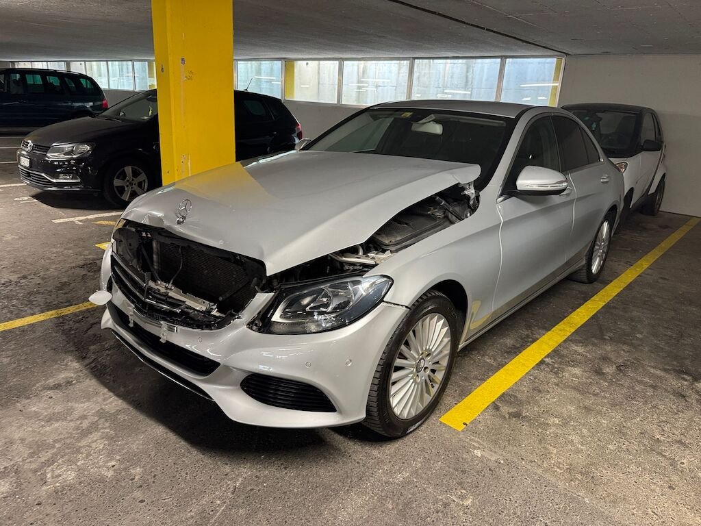 MERCEDES-BENZ C 200