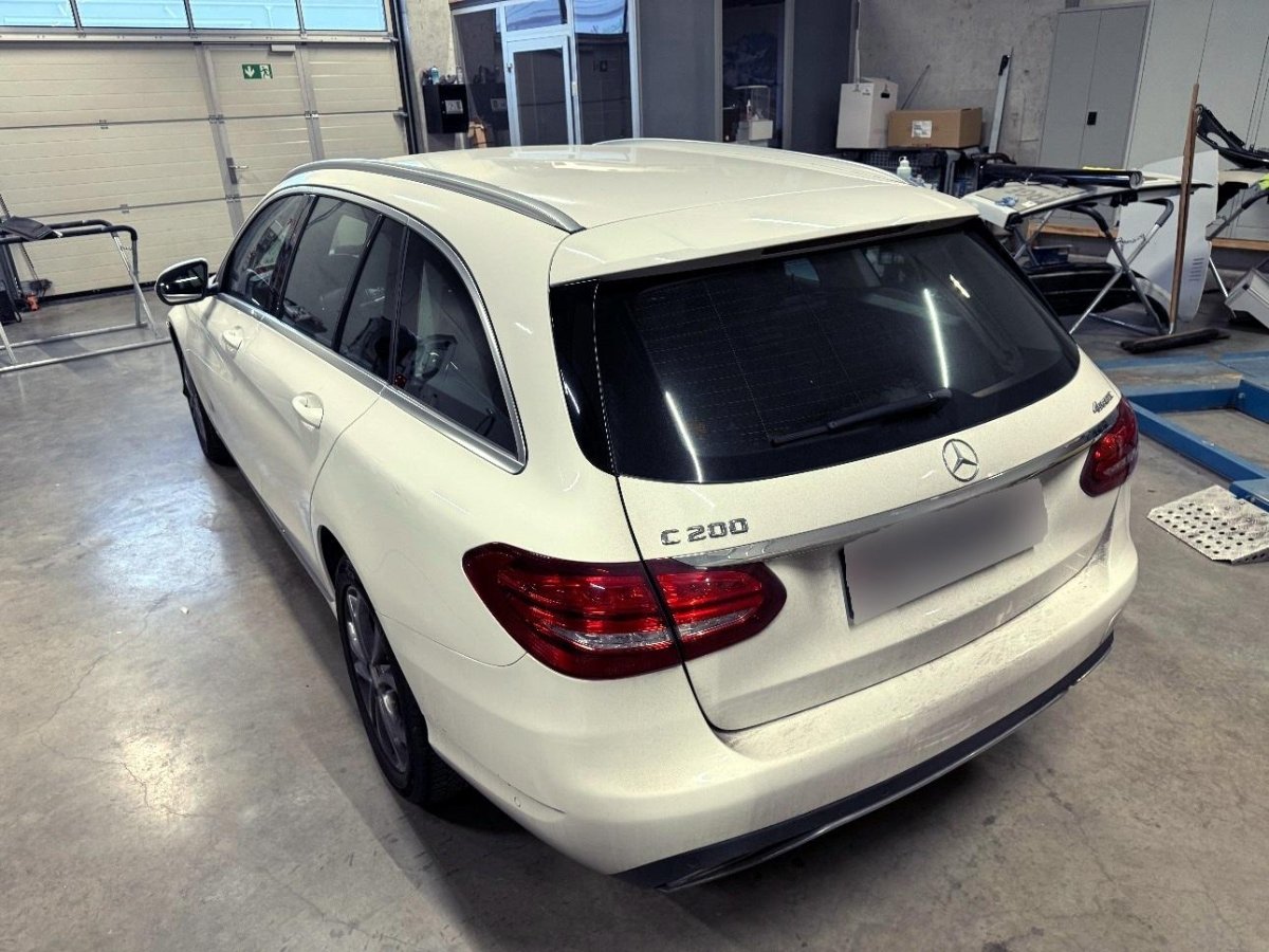 MERCEDES-BENZ C 200 Avantgarde 4Matic, 184 HP
