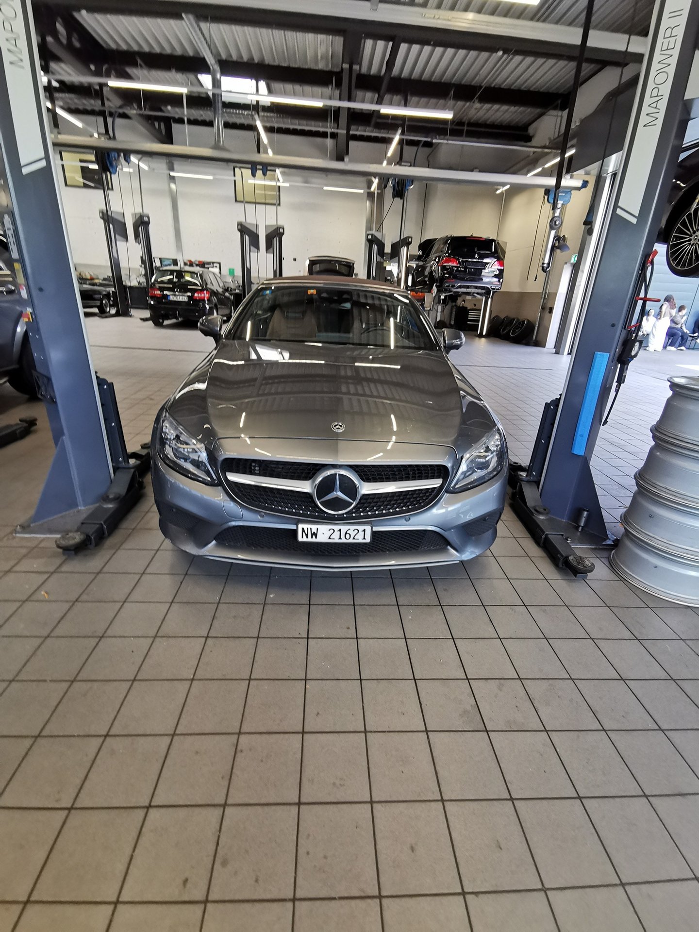MERCEDES-BENZ C 300