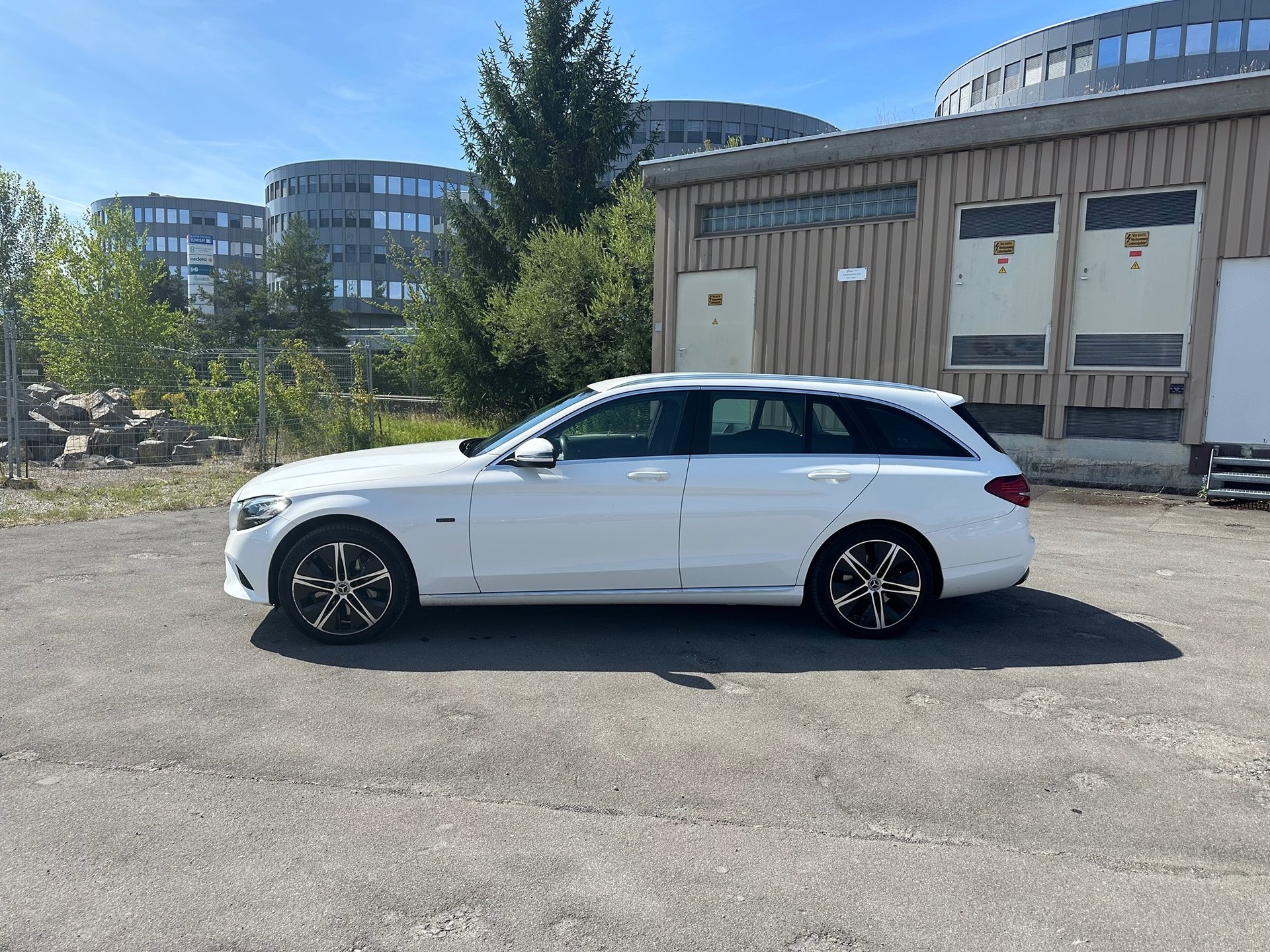 MERCEDES-BENZ C 300 e