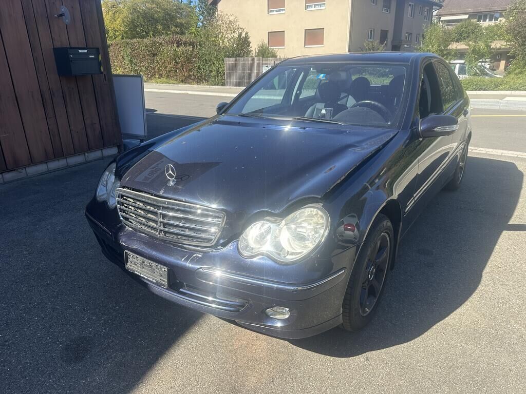 MERCEDES-BENZ C 320 Avantgarde 4Matic Automatic 218 PS
