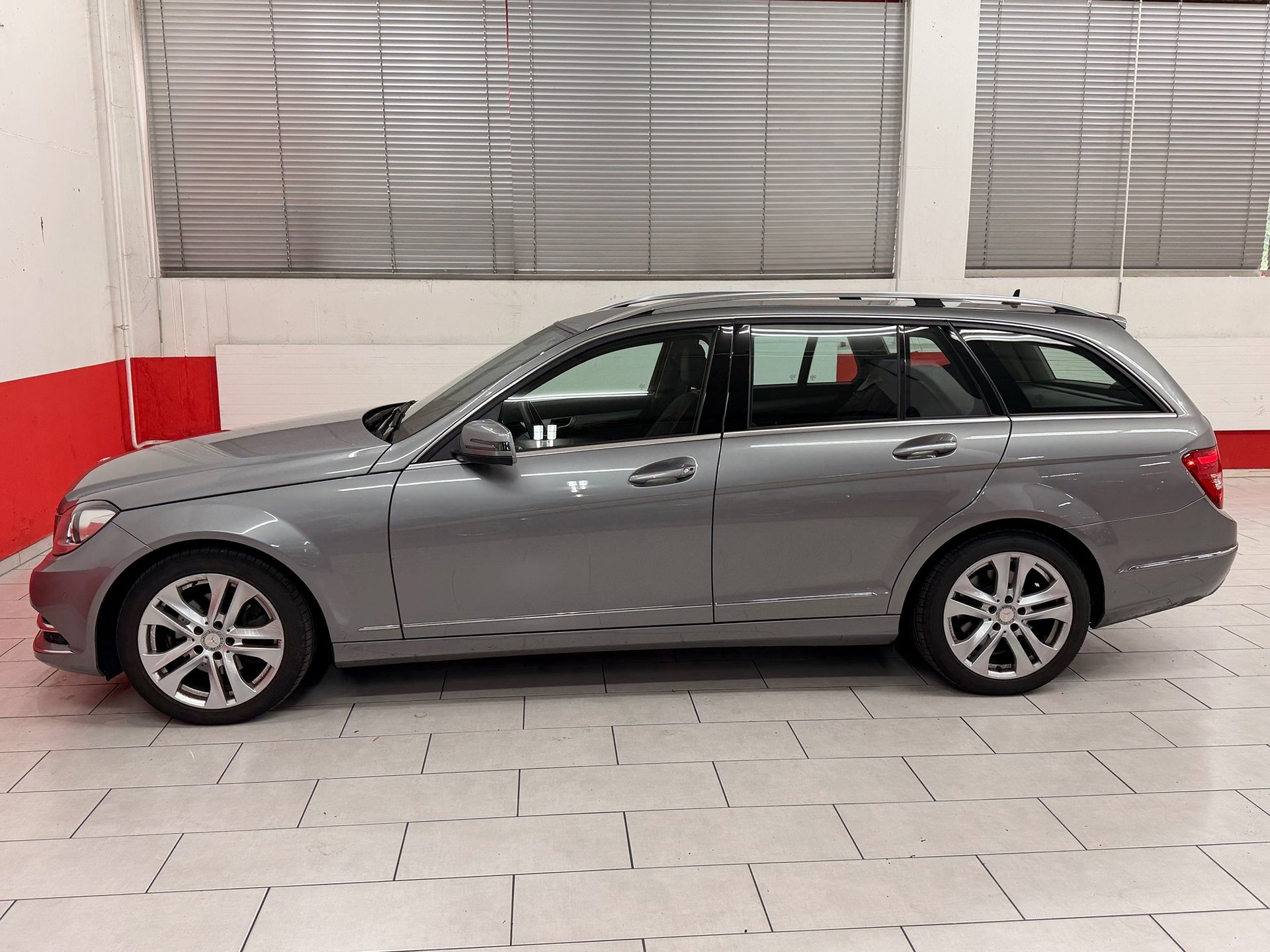 MERCEDES-BENZ C220CDI T 4m