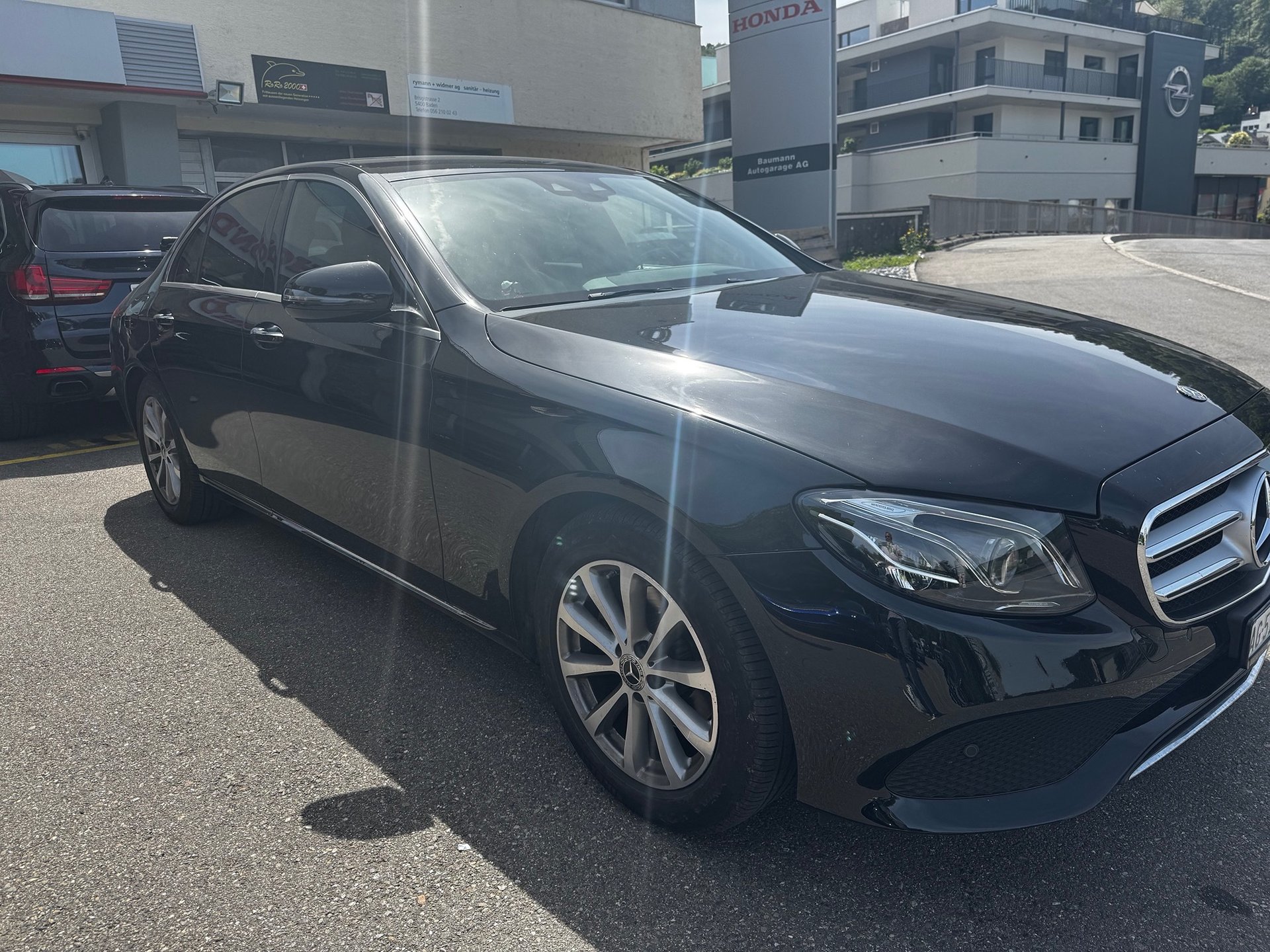 MERCEDES-BENZ E 200