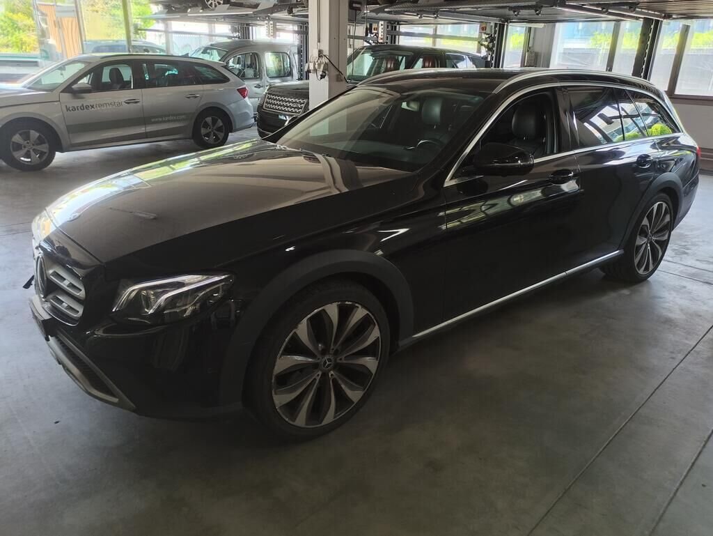Mercedes-Benz E 220 d4m