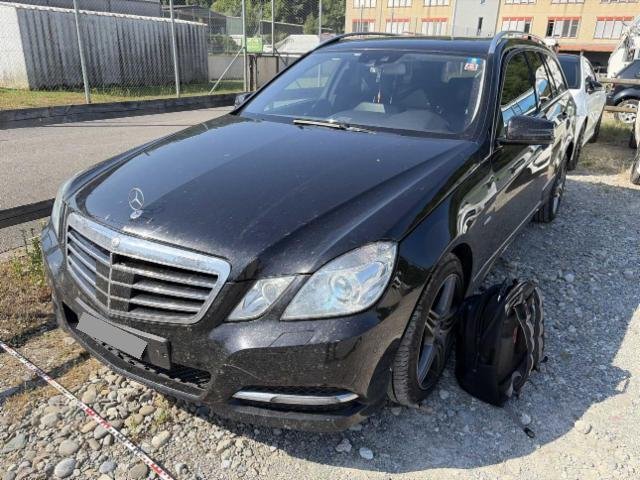 Mercedes-Benz E-Klasse S212 Kombi E 220 CDI BlueEF Avantgarde
