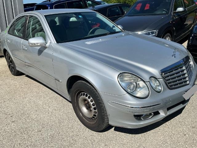 Mercedes-Benz E200 NGT BlueEffic.