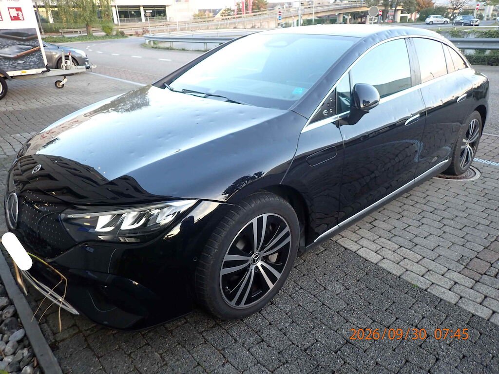 MERCEDES-BENZ EQE 350+