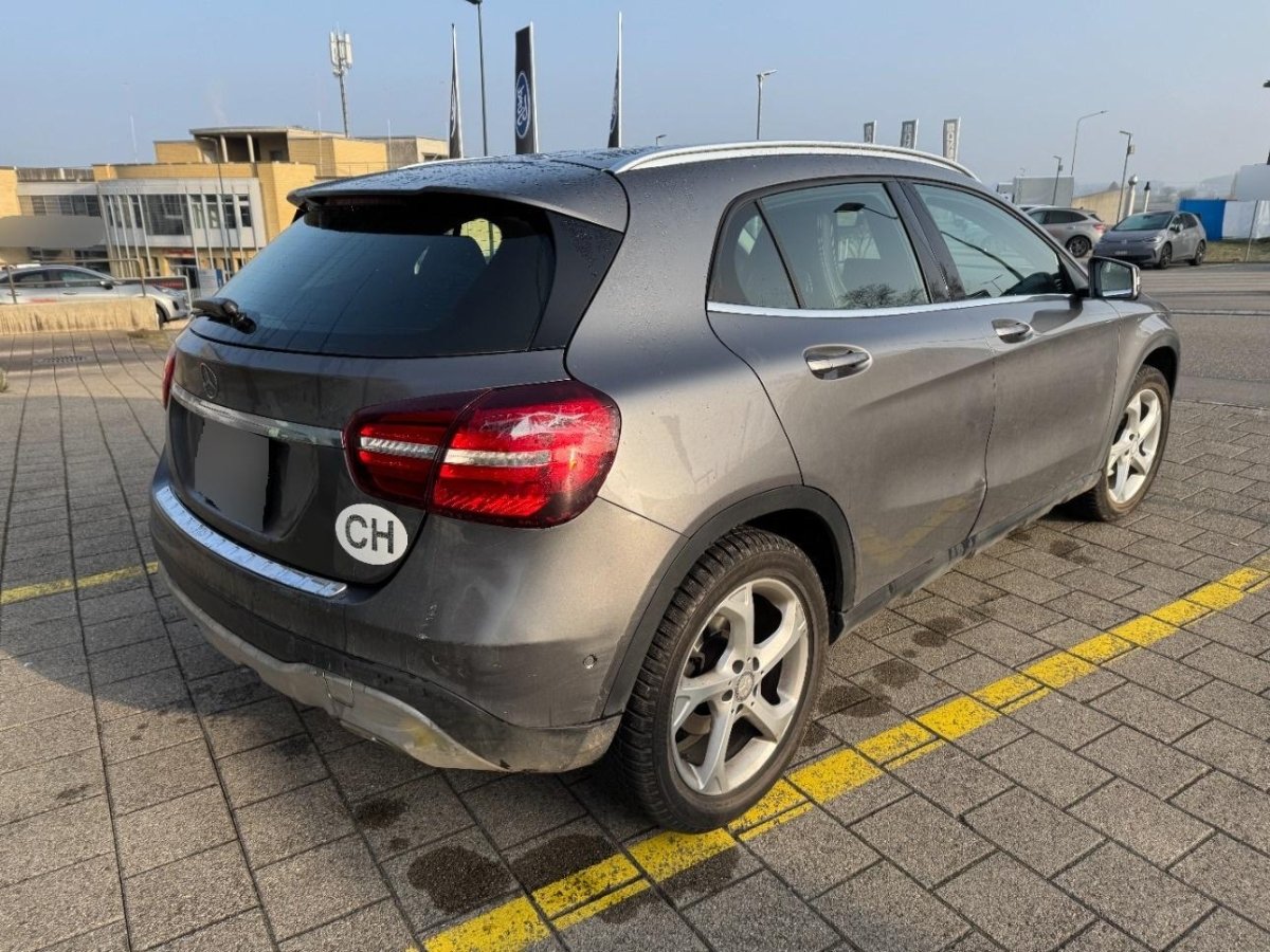MERCEDES-BENZ GLA 220 d Urban 4Matic, 177 HP