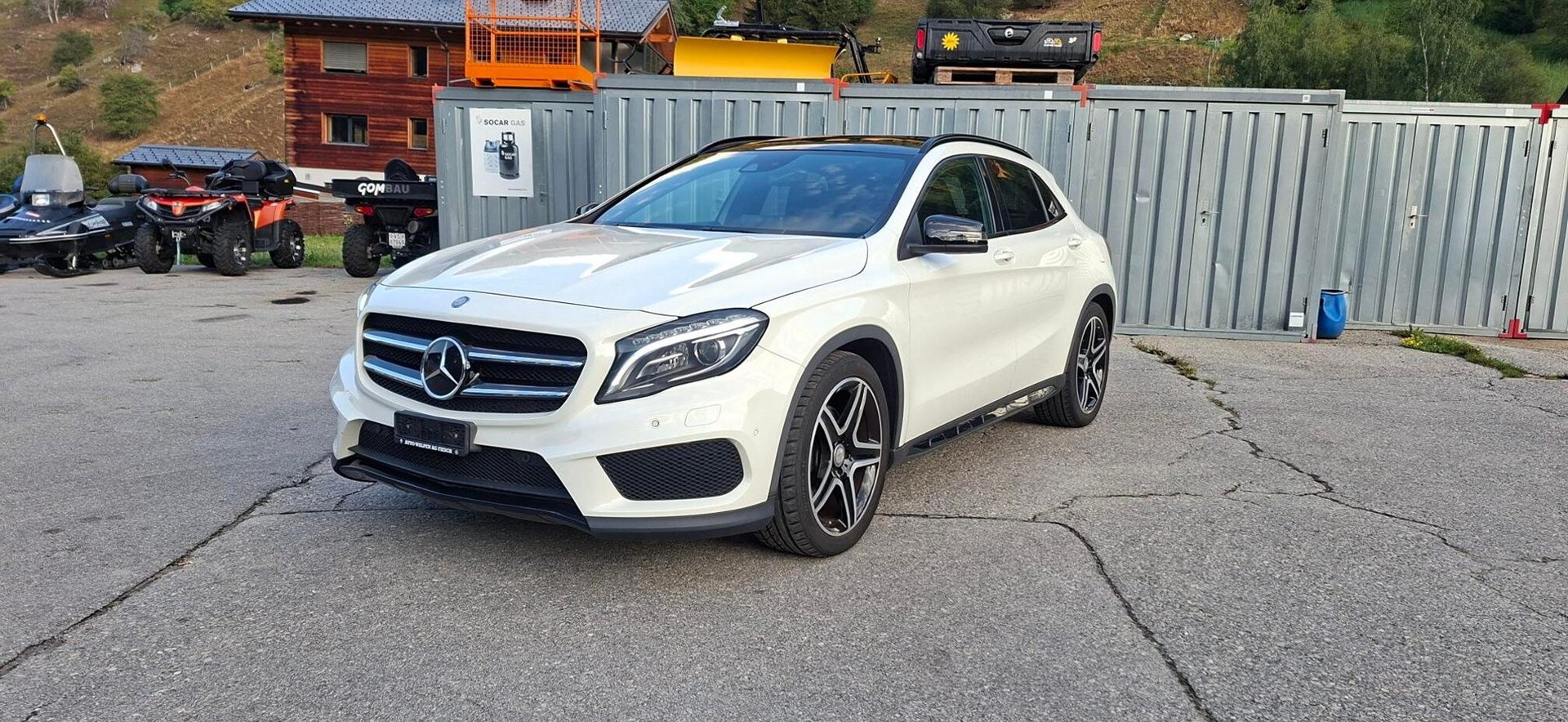 MERCEDES-BENZ GLA 250 4m