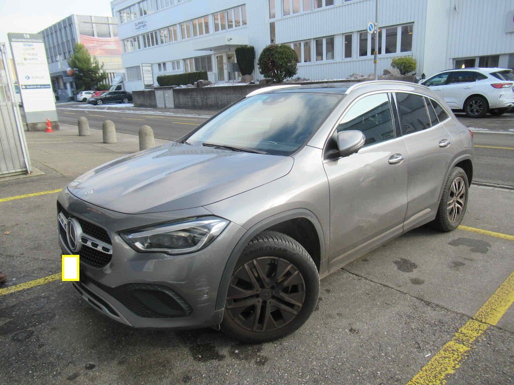 MERCEDES-BENZ GLA 250 AMG LINE 4MATIC