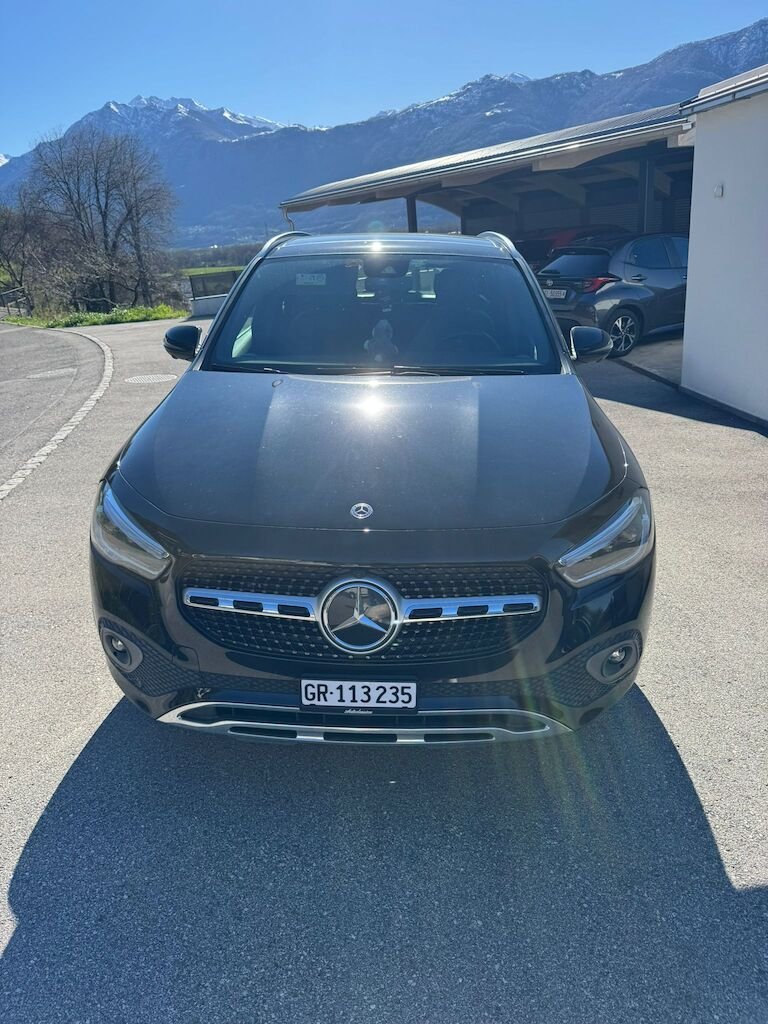 Mercedes Benz GLA 250 e