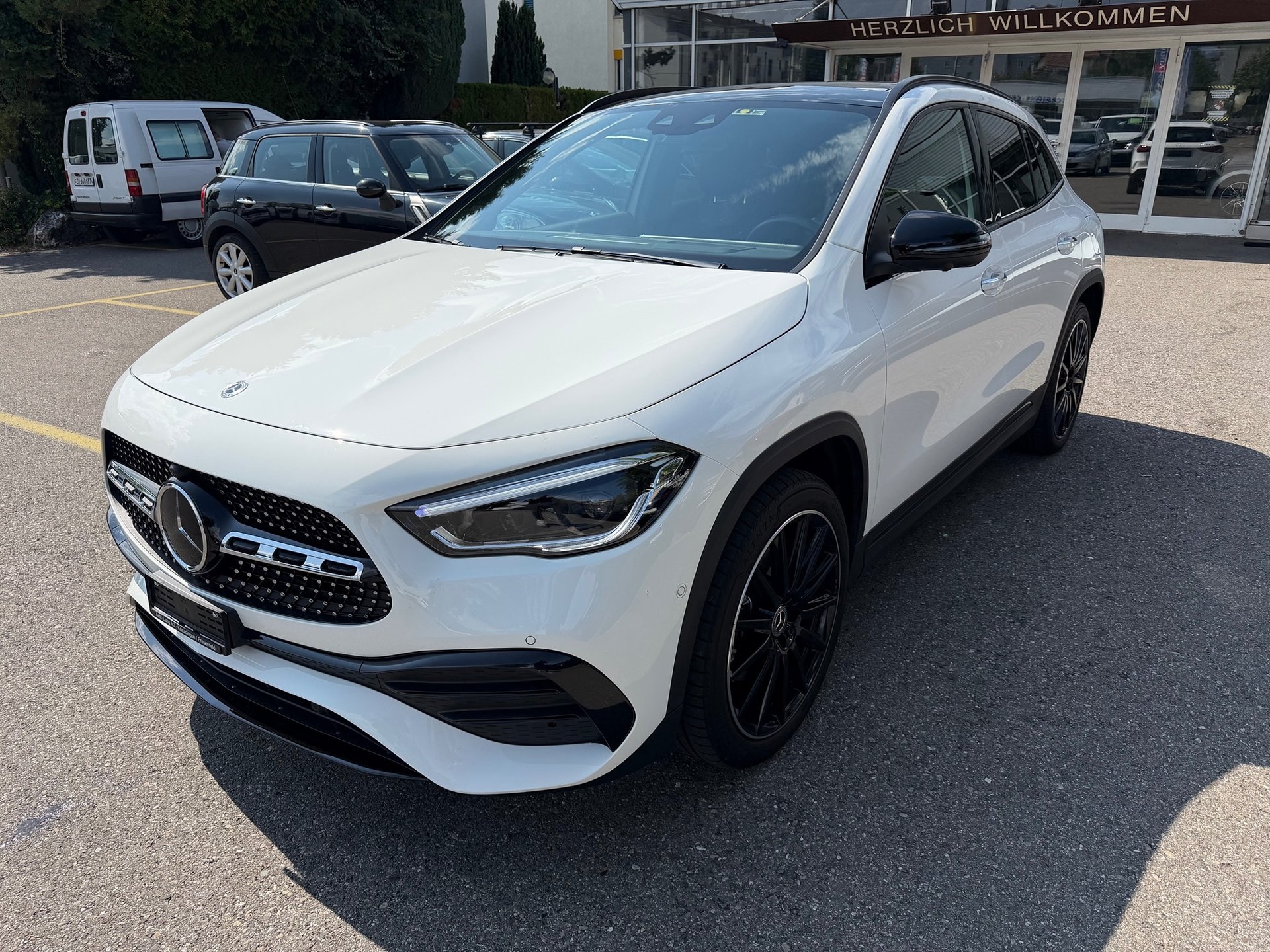 MERCEDES-BENZ GLA 250 e AMG Line | CH | MSI+ Garantie 01/2027 |