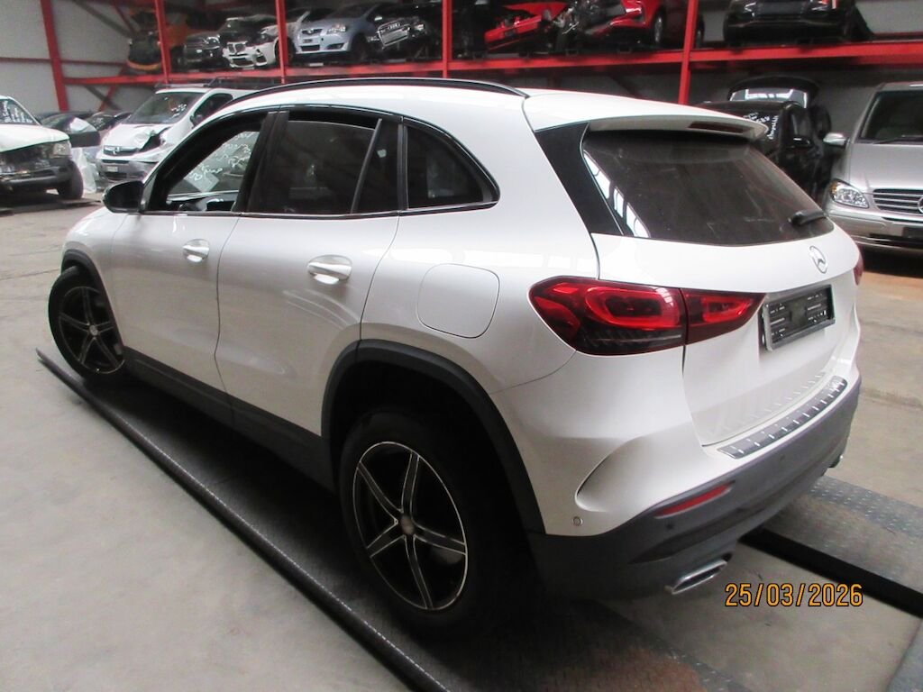 Mercedes-Benz GLA-Klasse H247 GLA 250 AMG Line