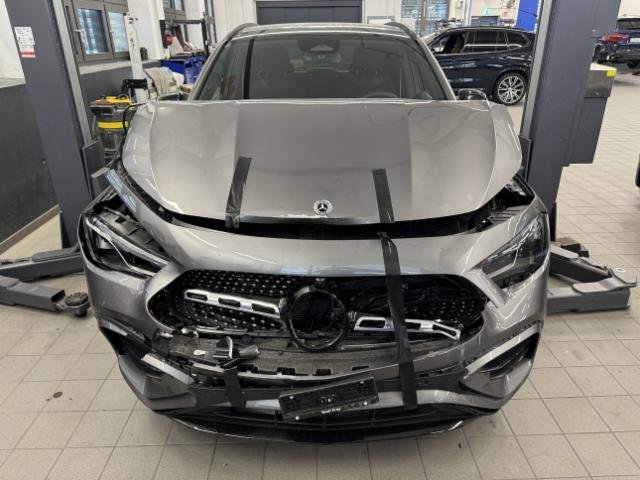 Mercedes-Benz GLA-Klasse H247 GLA 250 Swiss Star AMG Line 4matic