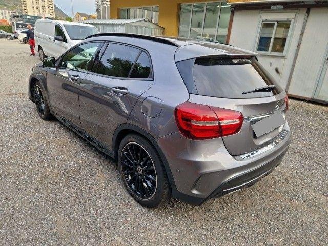 Mercedes-Benz GLA-Klasse X156 GLA 250 AMG Line 4m