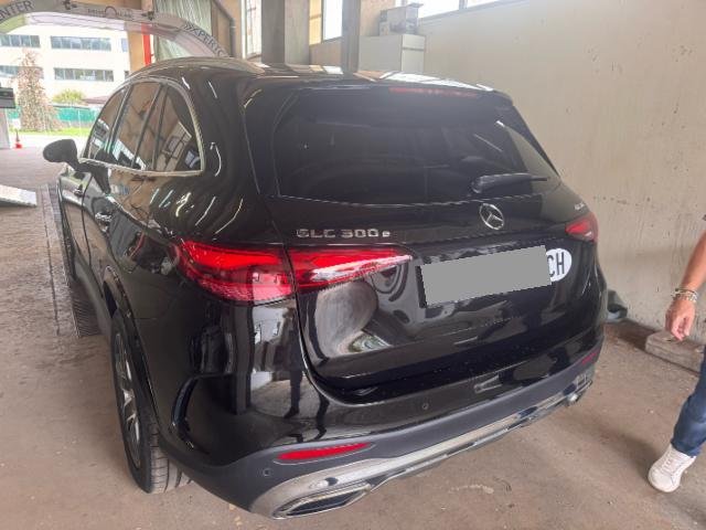 Mercedes-Benz GLC 300 e AMG Line 4matic