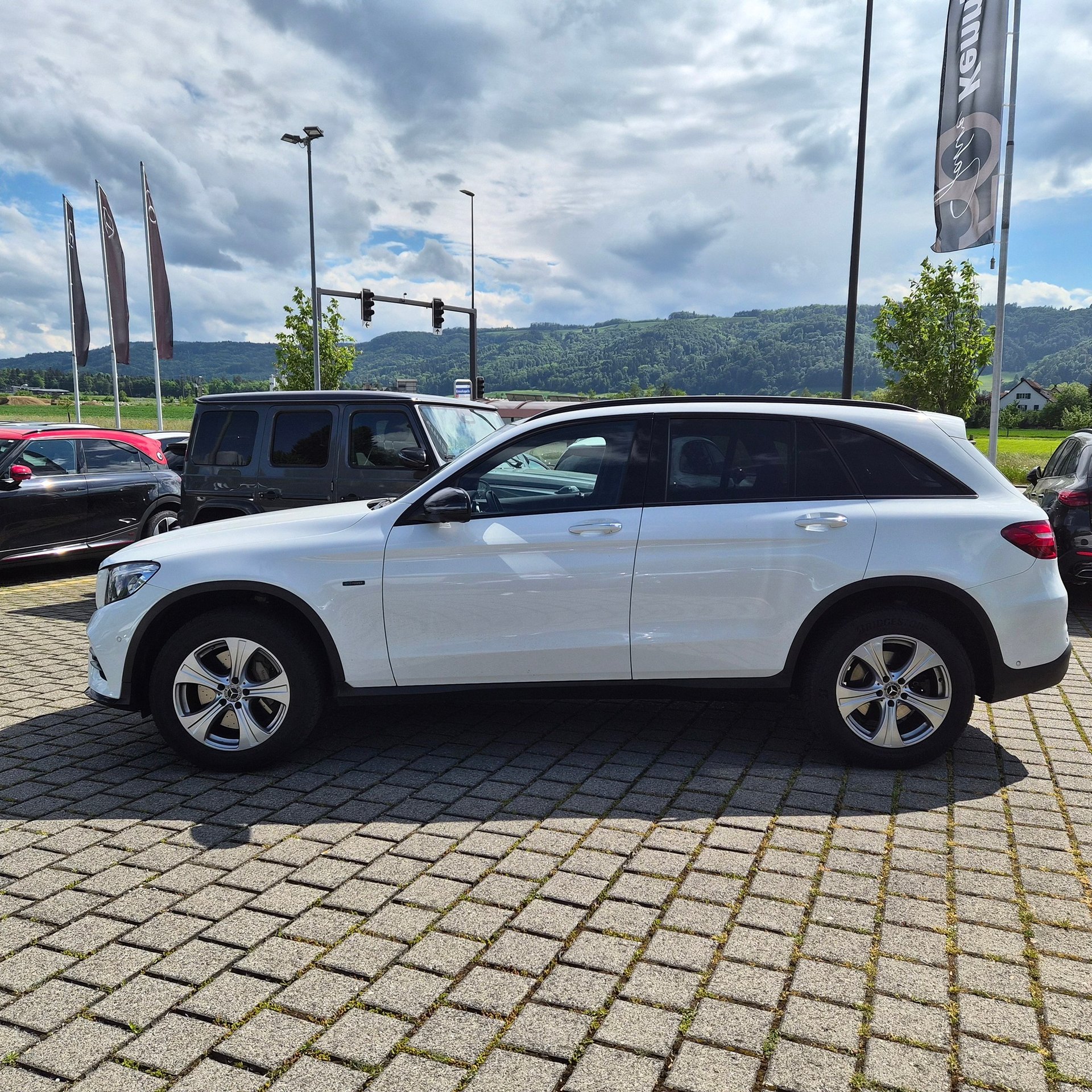 MERCEDES-BENZ GLC 350e