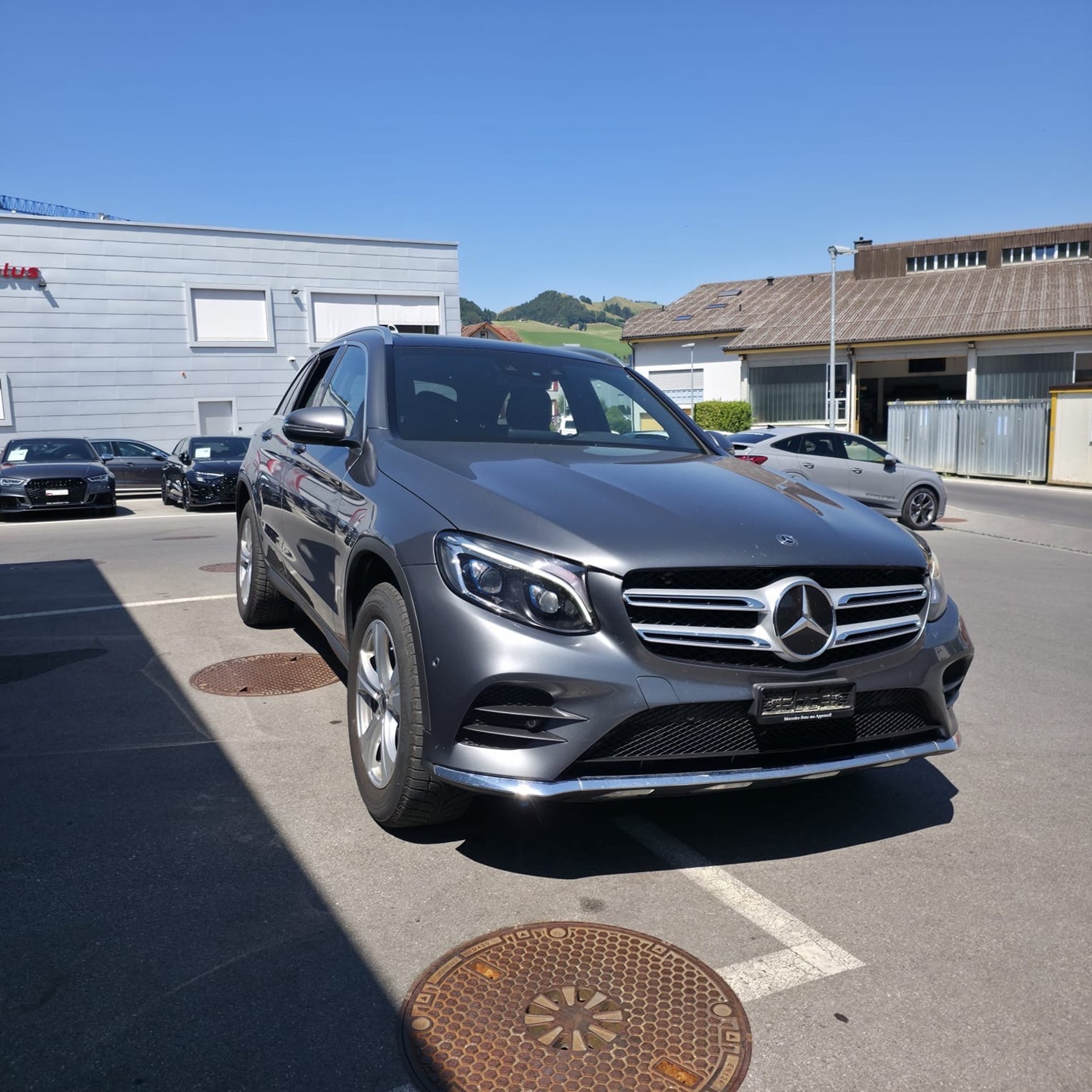 MERCEDES-BENZ GLC 350e EC