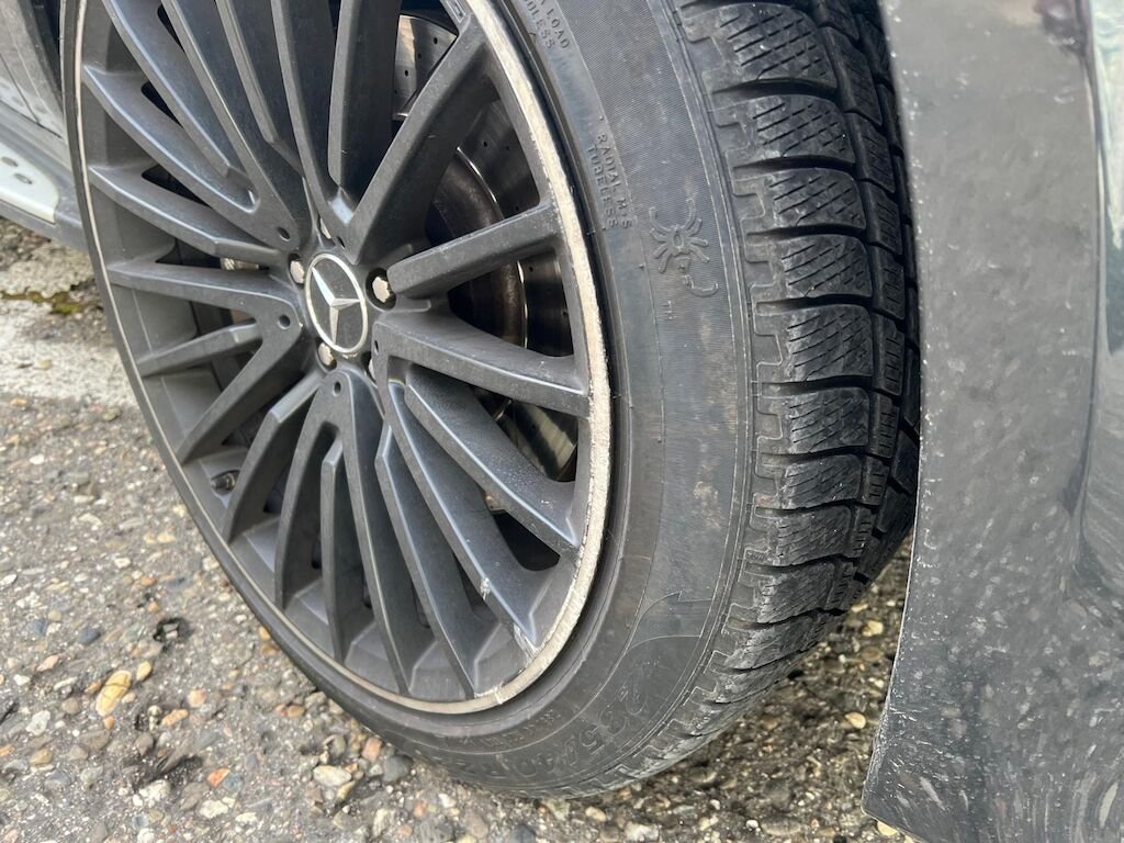 Mercedes Benz GLS 63 V8 AMG