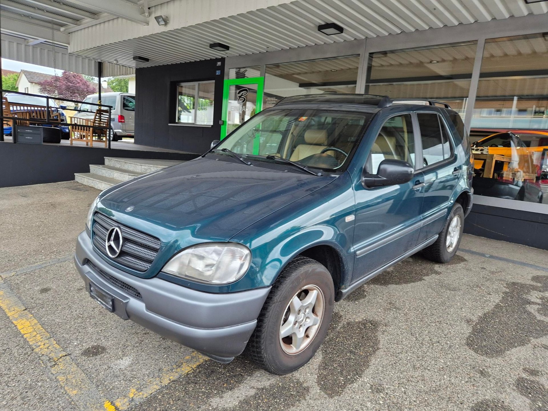 MERCEDES-BENZ ML 320