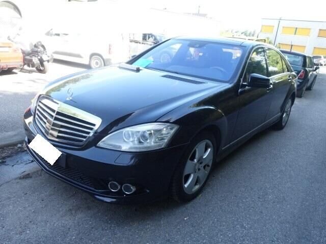 MERCEDES-BENZ S 500 L BlueEfficiency SS 4Matic 7G-Tronic