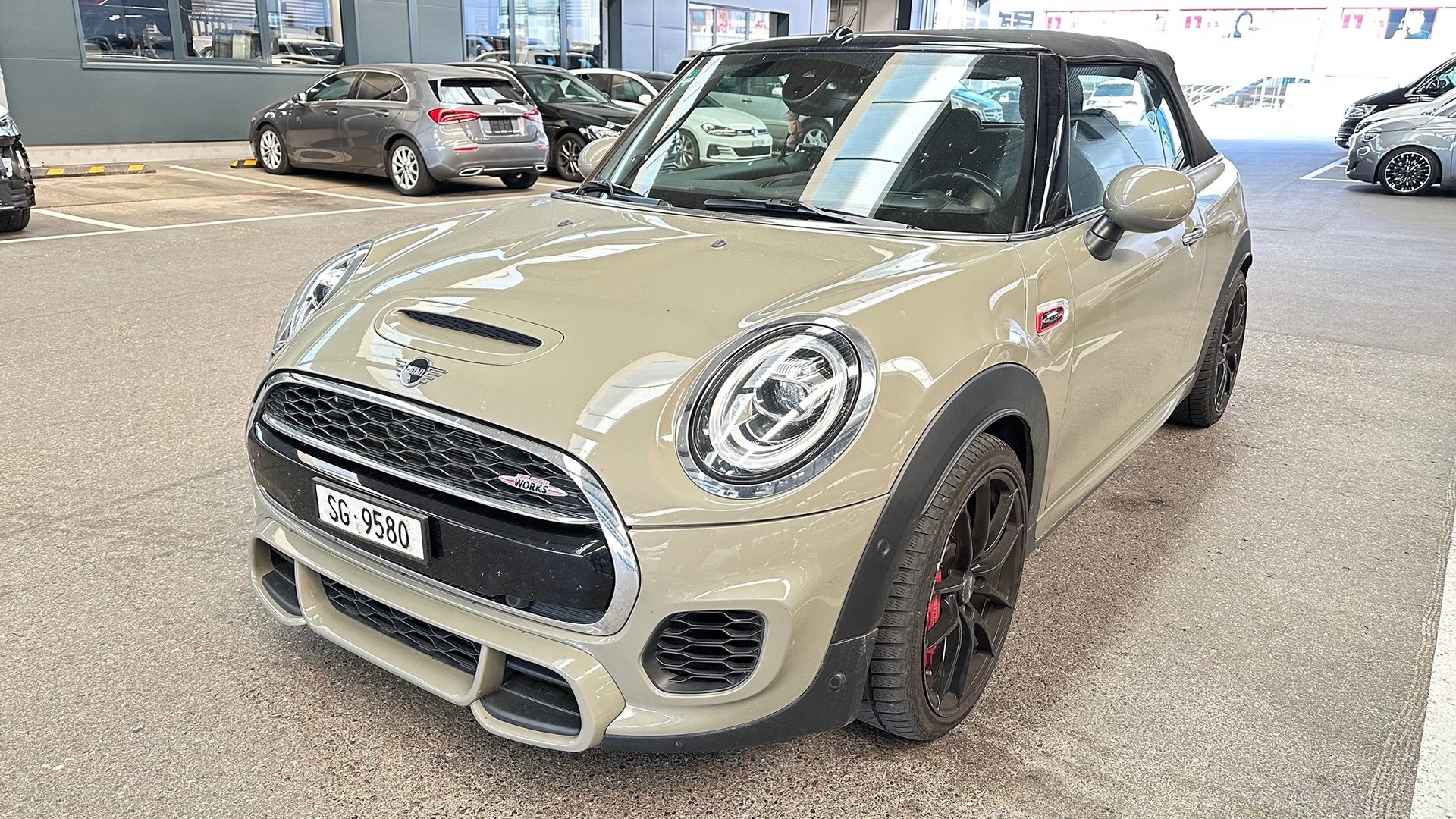 MINI Cabrio JCW