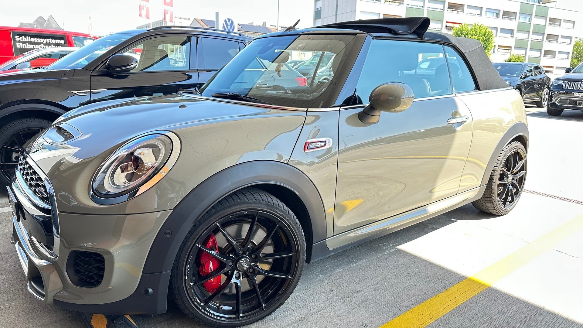 MINI Cabrio JCW