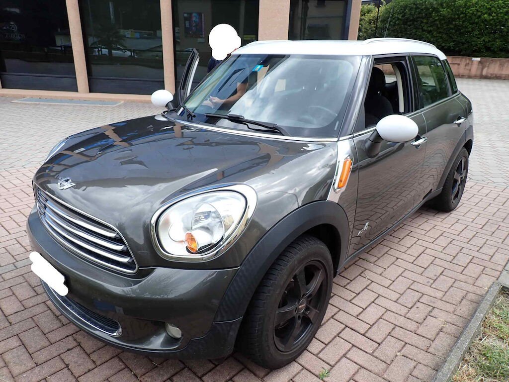 MINI COOPER D ALL4