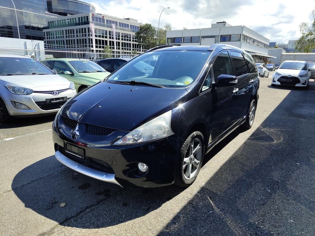 MITSUBISHI Grandis 2.4