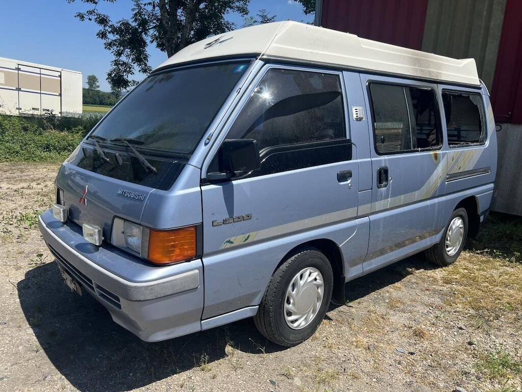 Mitsubishi L 1300 BUS Untertyp-Benennung eingeben