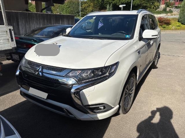 Mitsubishi Outlander 2.4 PHEV Diamond