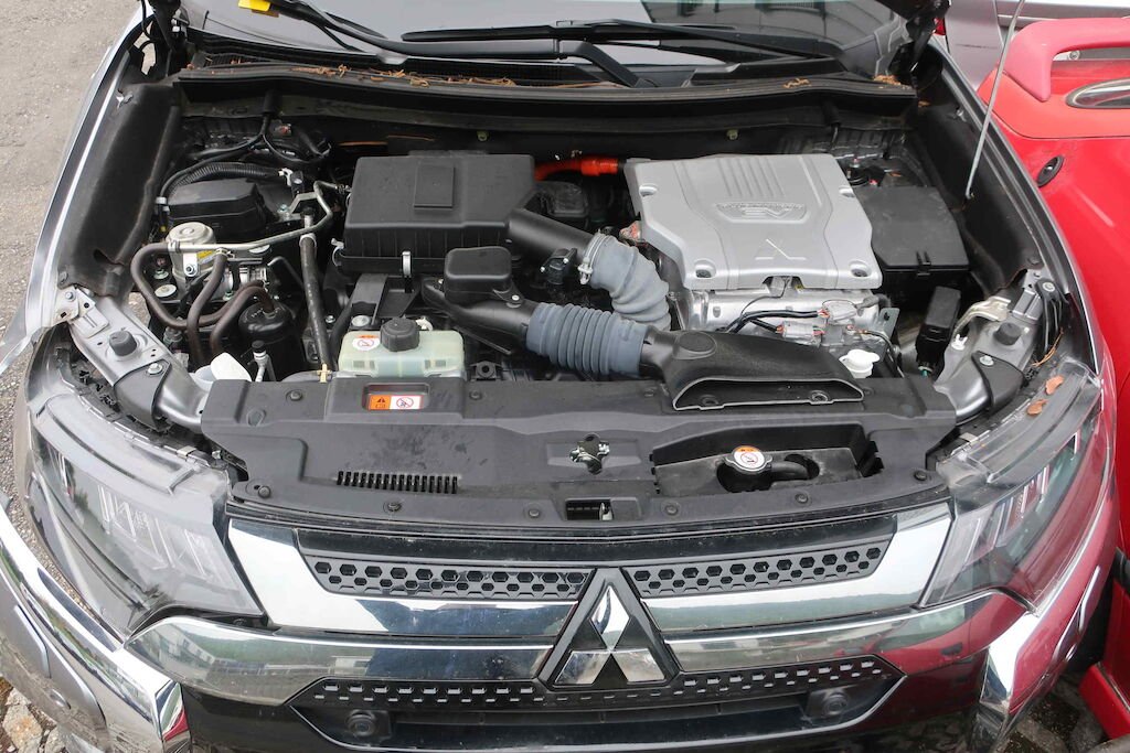 MITSUBISHI OUTLANDER PHEV DI.S-E 4WD