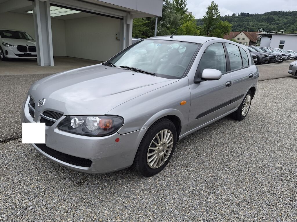 Nissan Almera