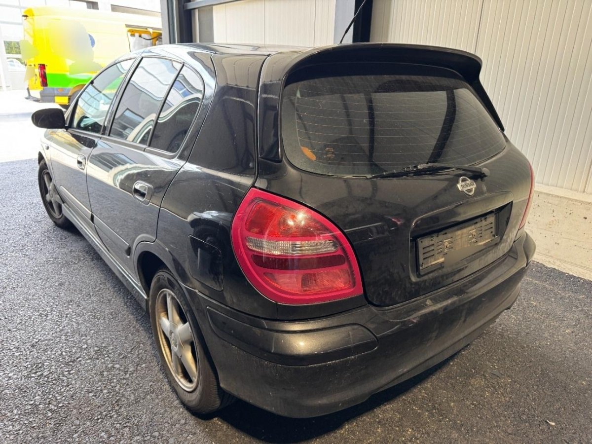 Nissan Almera Tino Ambience, 114 HP