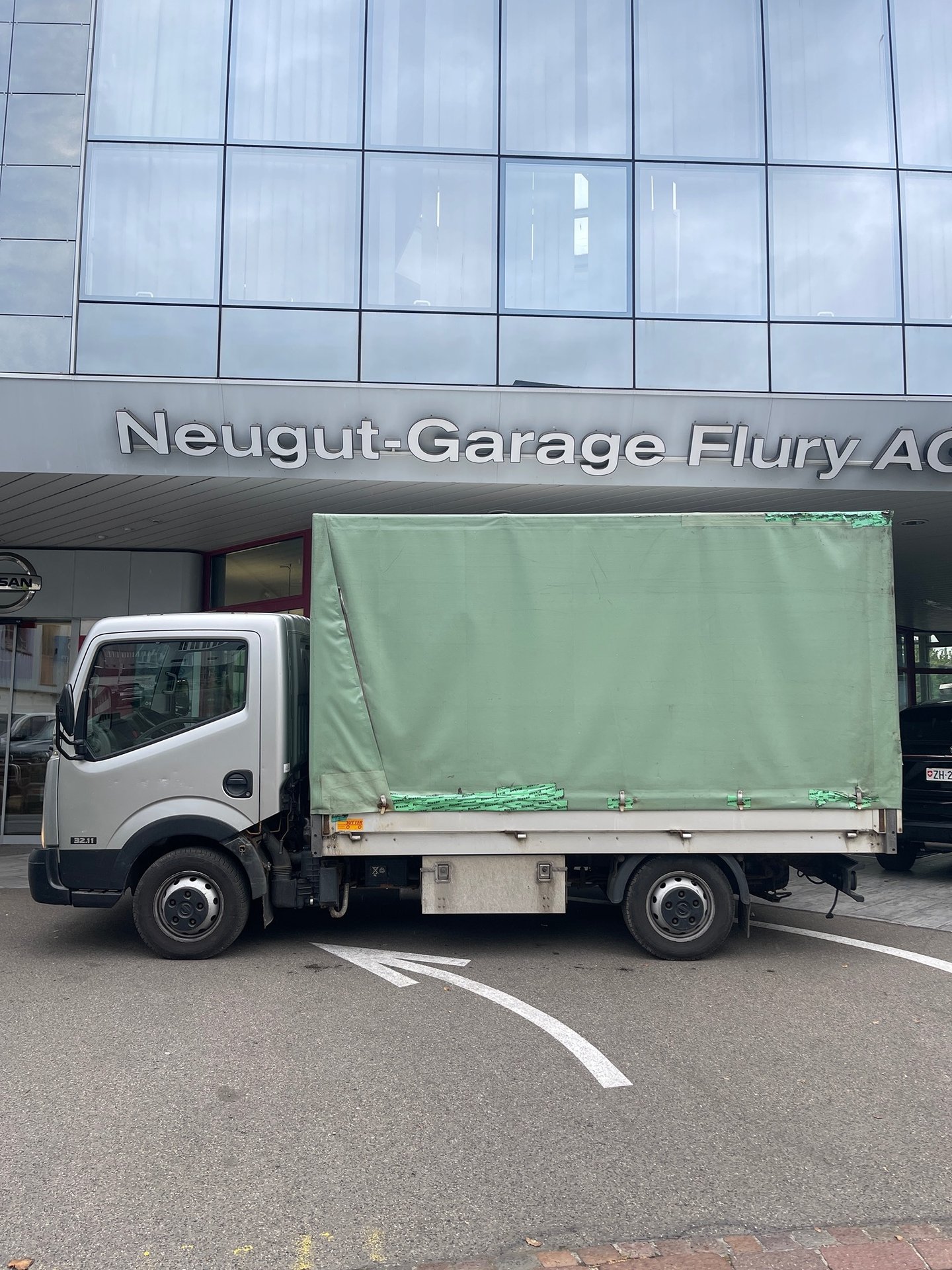 NISSAN Cabstar F24 32.11