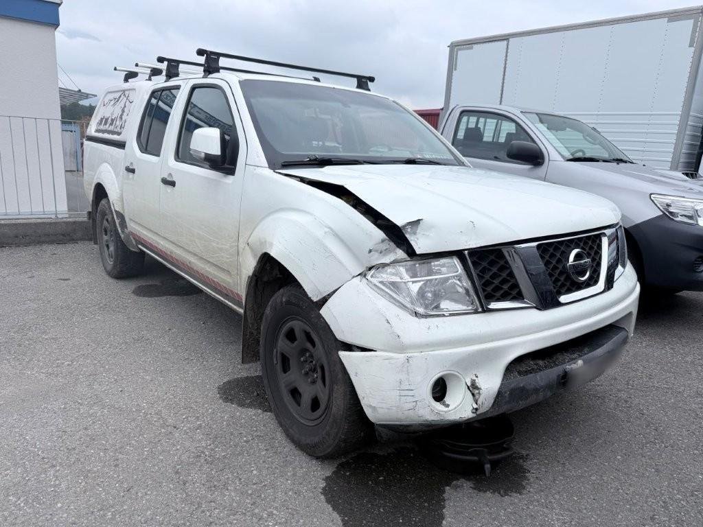 NISSAN Navara Double Cab SE 2.5 dCi A 4WD, 171 HP