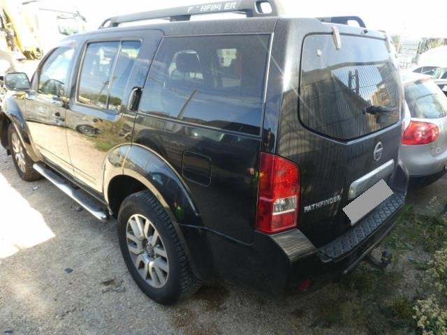 Nissan Pathfinder 2.5 dCi LE