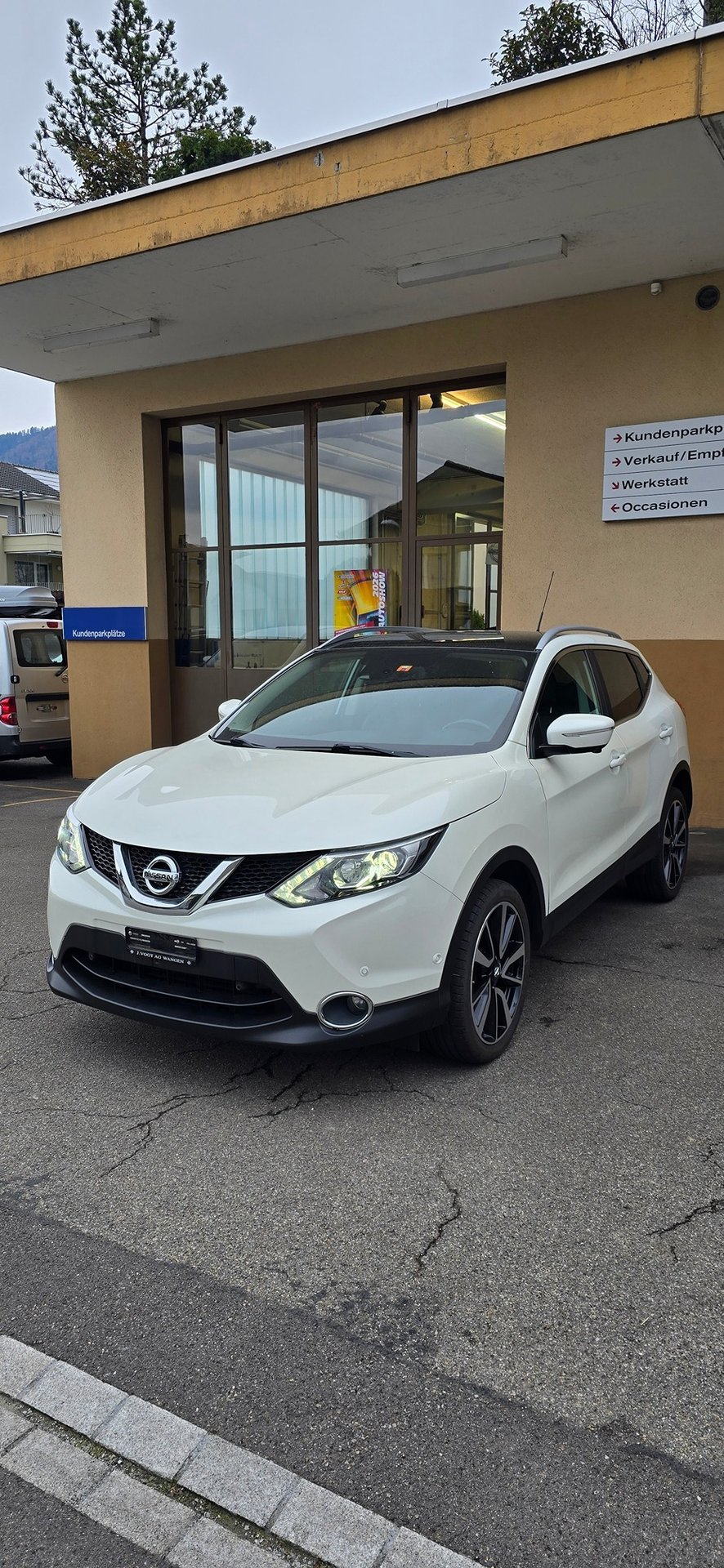NISSAN Qashqai