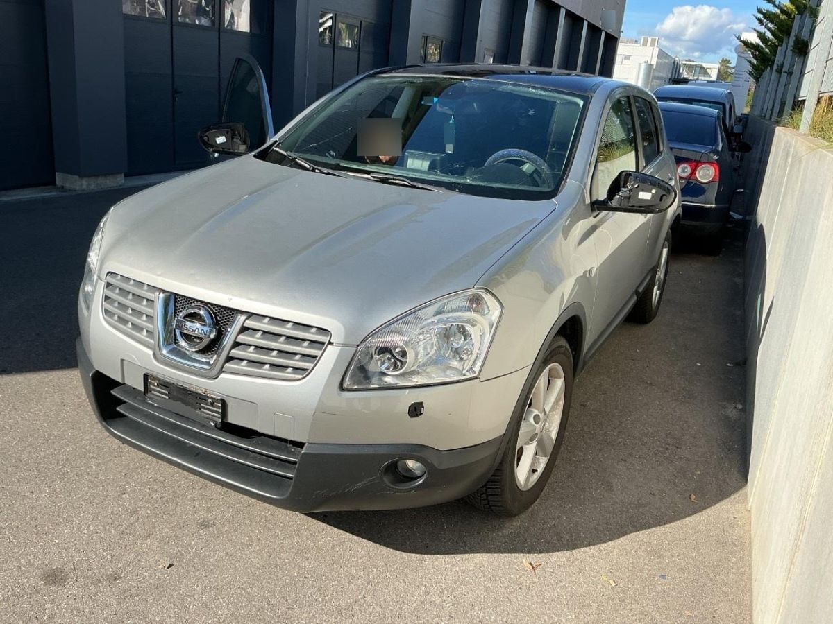 Nissan Qashqai 2.0 16V Acenta 4x4, 141 HP
