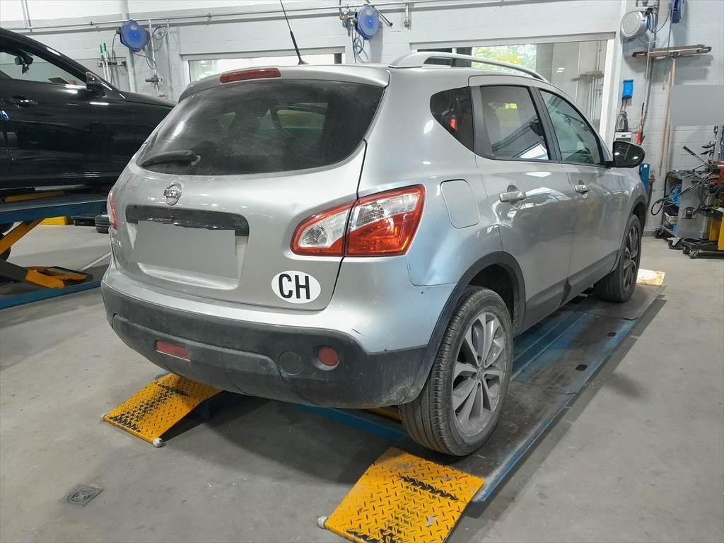 Nissan Qashqai 2.0 16V Tekna, 141 HP