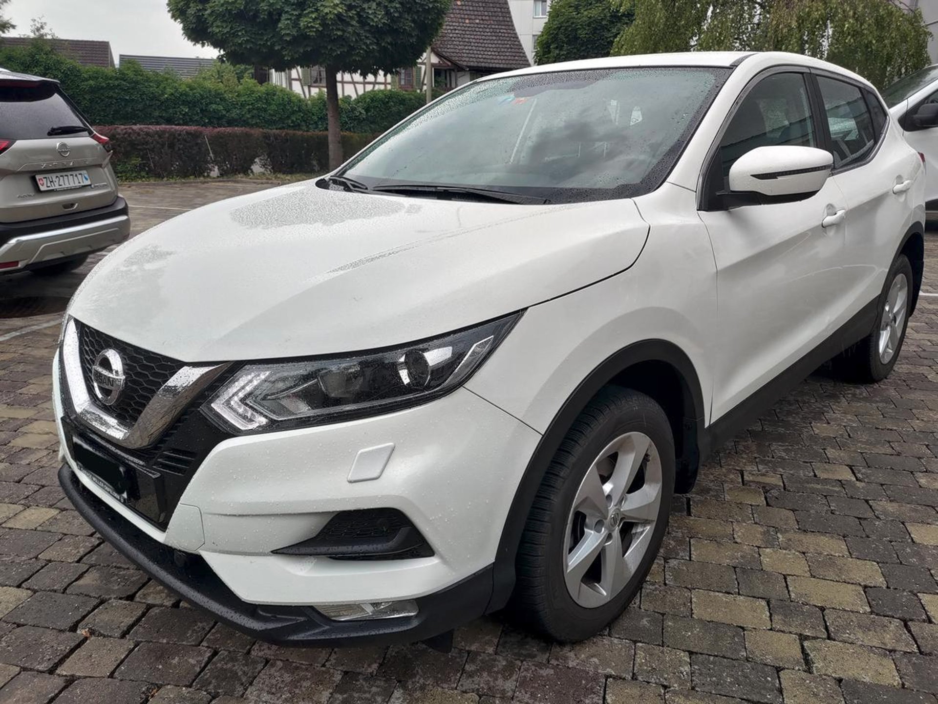 NISSAN Qashqai 2.0 Automat 4WD Benzin